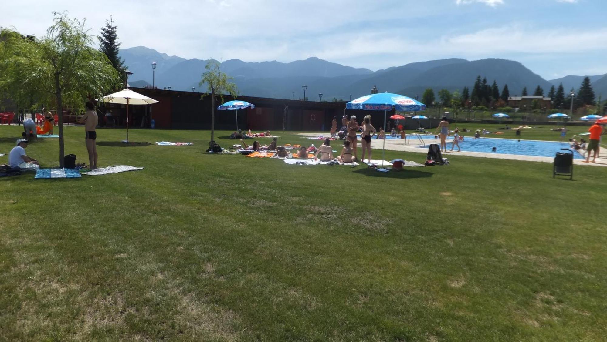 Can Vall Bellver Bellver De Cerdanya Luaran gambar