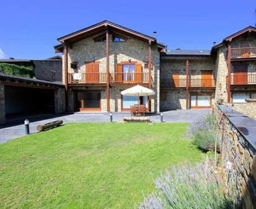 Can Vall Bellver Bellver De Cerdanya Luaran gambar