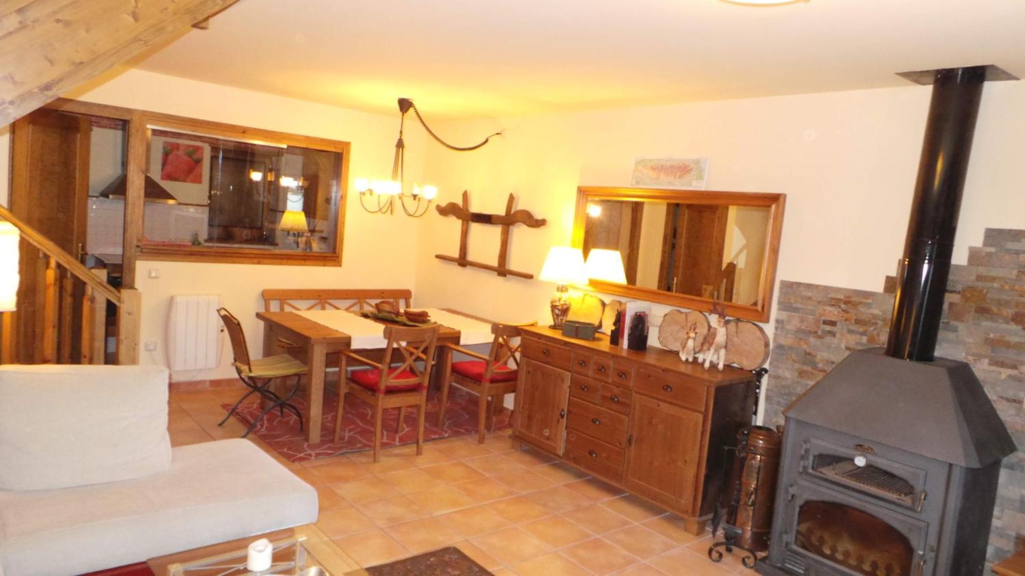 Can Vall Bellver Bellver De Cerdanya Luaran gambar